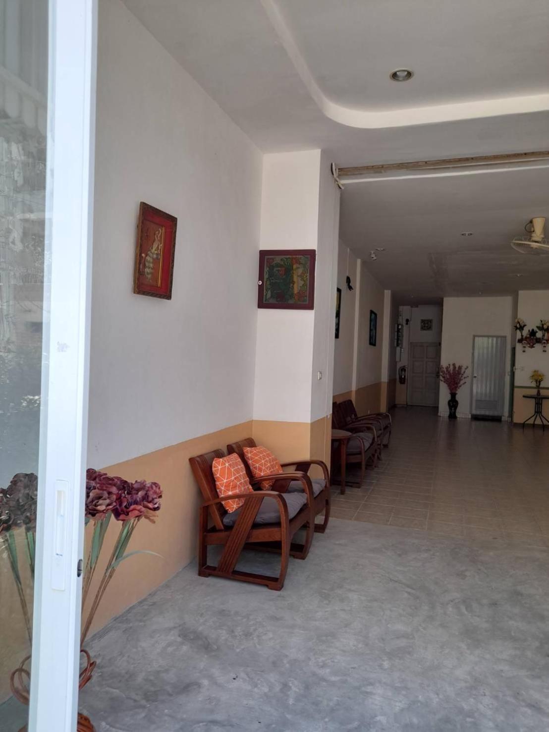 White House By Sorot ตึกขาวโดยโสรฬ Apartment Jomtien Beach Exterior foto